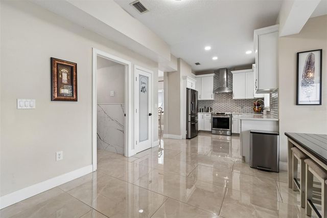 2829 PANKAW LANE, Valrico, FL 33596