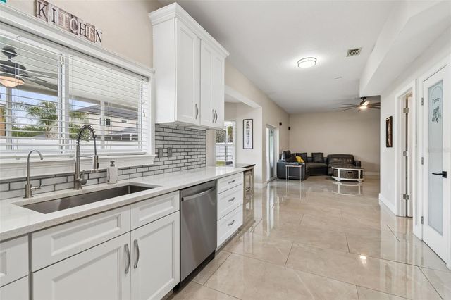 2829 PANKAW LANE, Valrico, FL 33596