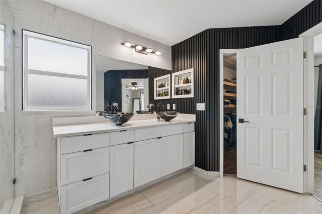 2829 PANKAW LANE, Valrico, FL 33596