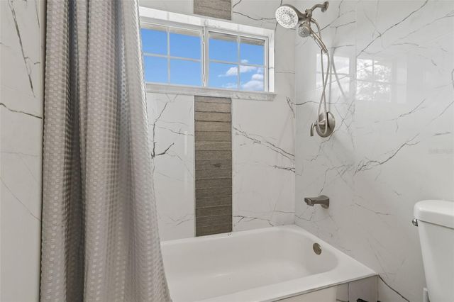 2829 PANKAW LANE, Valrico, FL 33596