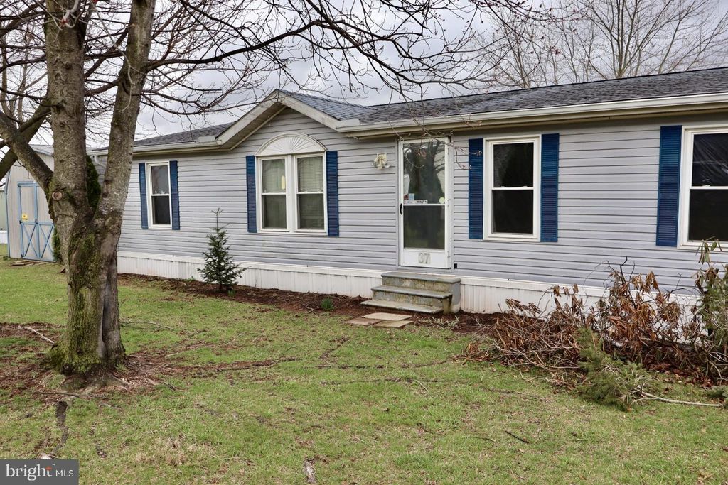 37 MOUNTAIN VIEW TERRACE, Newville, PA 17241