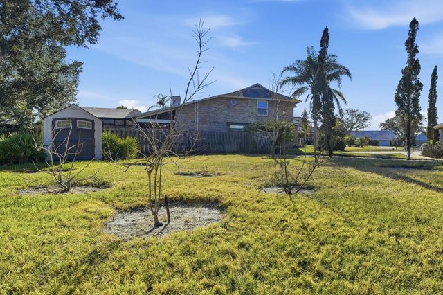 739 BAY TREE COURT, Port Orange, FL 32127