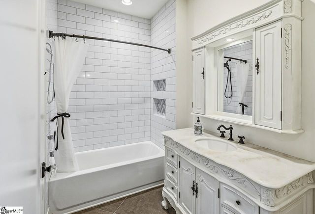 529 Coolwater Drive, Taylors, SC 29687