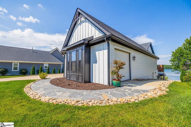 529 Coolwater Drive, Taylors, SC 29687