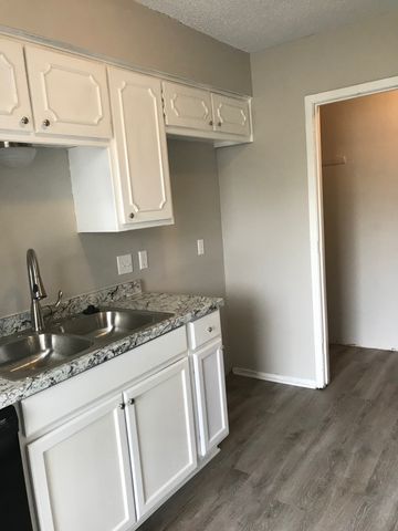 514 Mcqueary Street, Arlington, TX 76012