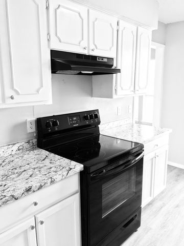 514 Mcqueary Street, Arlington, TX 76012