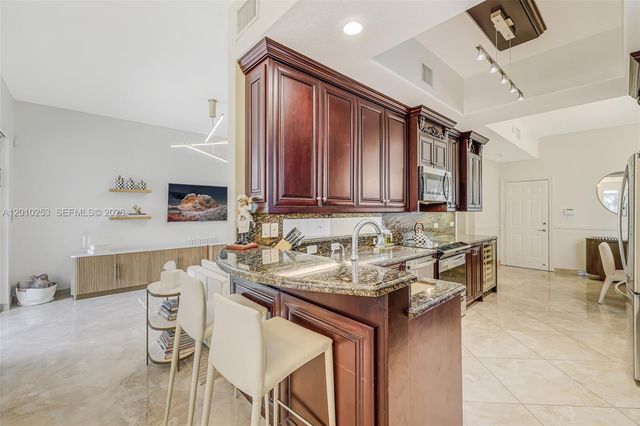 20990 NE 30th Pl, Aventura, FL 33180