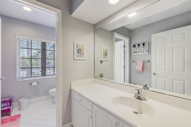 20990 NE 30th Pl, Aventura, FL 33180