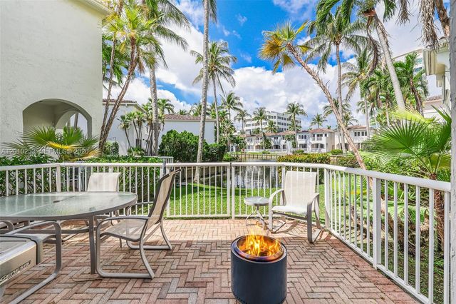 20990 NE 30th Pl, Aventura, FL 33180