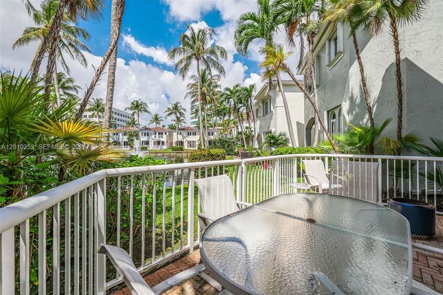 20990 NE 30th Pl, Aventura, FL 33180