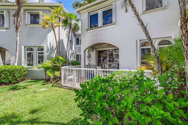 20990 NE 30th Pl, Aventura, FL 33180