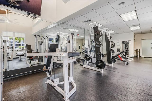 20990 NE 30th Pl, Aventura, FL 33180