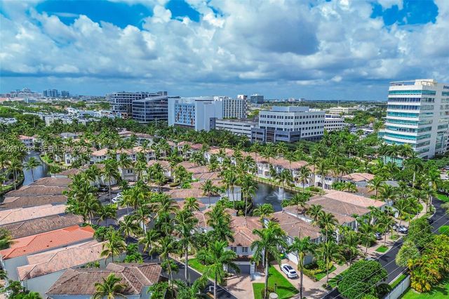 20990 NE 30th Pl, Aventura, FL 33180