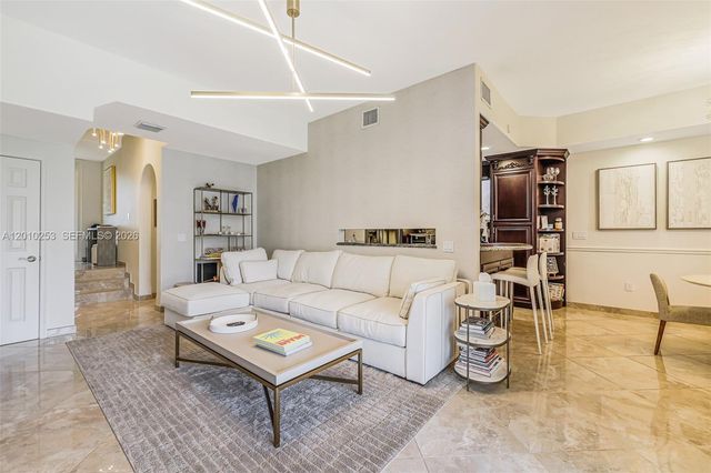 20990 NE 30th Pl, Aventura, FL 33180