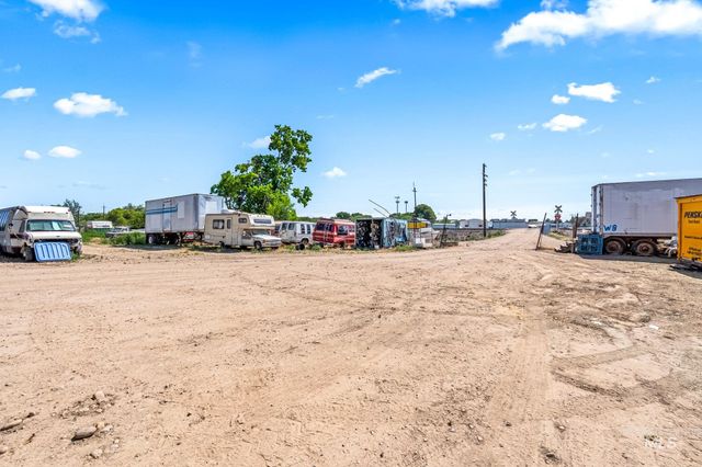 3415 Hoffman Ln, Nampa, ID 83651