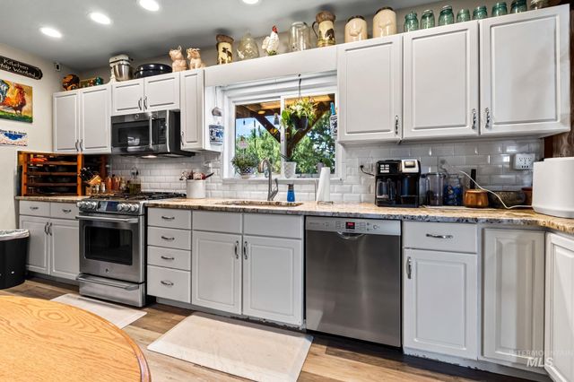 3415 Hoffman Ln, Nampa, ID 83651