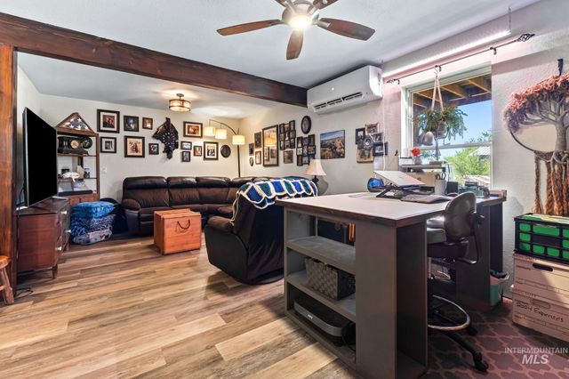 3415 Hoffman Ln, Nampa, ID 83651