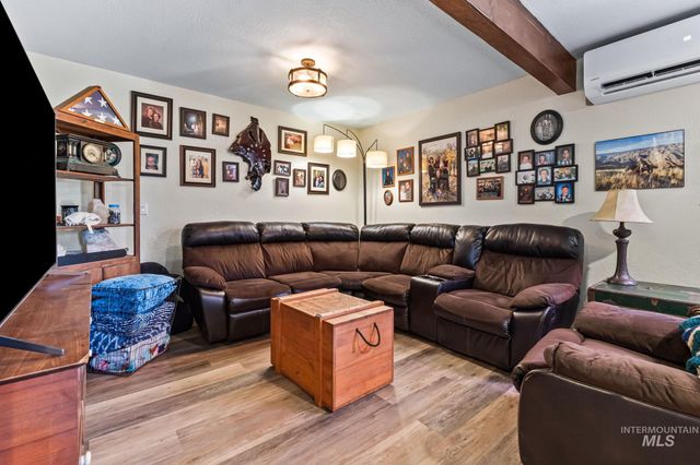 3415 Hoffman Ln, Nampa, ID 83651