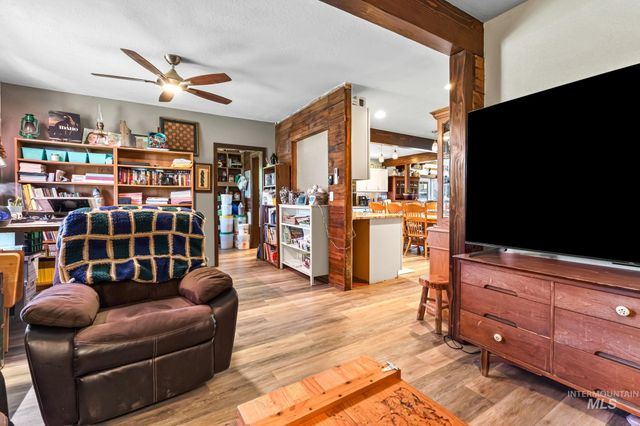 3415 Hoffman Ln, Nampa, ID 83651