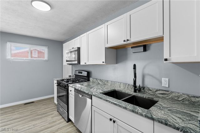 3517 Jameson Drive, Kent, OH 44240