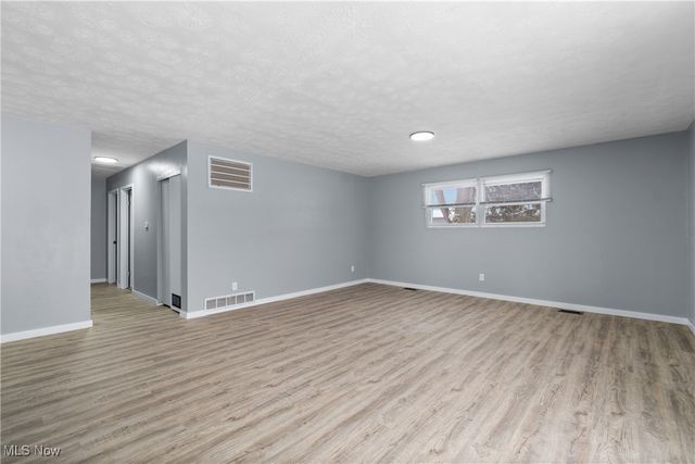 3517 Jameson Drive, Kent, OH 44240