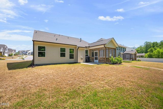 545 Hampton Crest Court, Fuquay Varina, NC 27526
