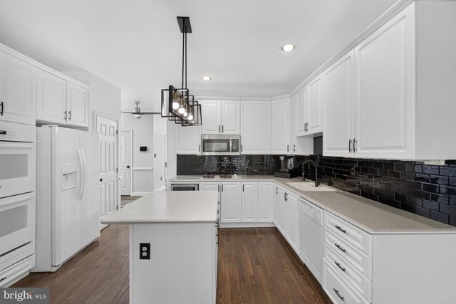 326 SILO MILL LN, Lansdale, PA 19446