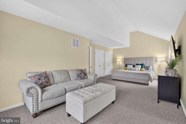 326 SILO MILL LN, Lansdale, PA 19446