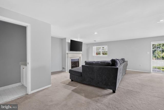 326 SILO MILL LN, Lansdale, PA 19446