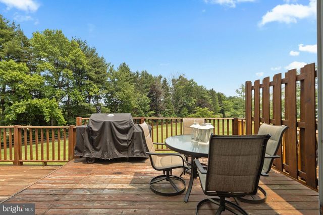 326 SILO MILL LN, Lansdale, PA 19446