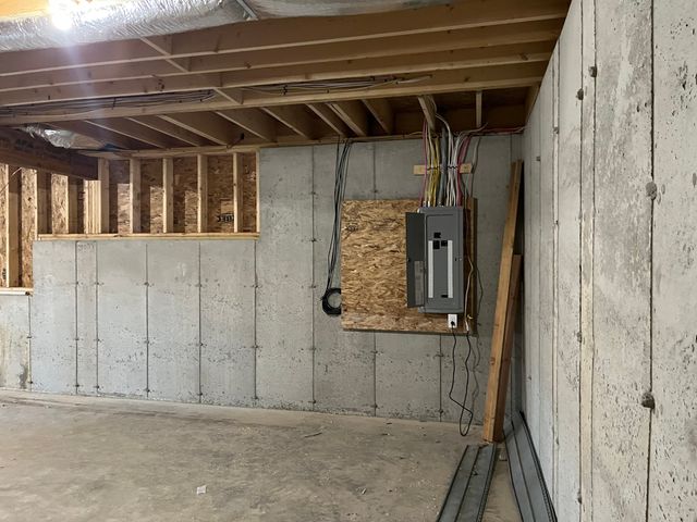 42 Ladd Road, Tolland, CT 06084