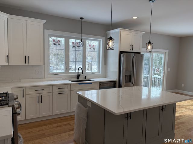 42 Ladd Road, Tolland, CT 06084