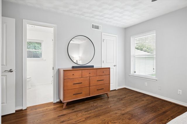 10025 Lanshire Drive, Dallas, TX 75238
