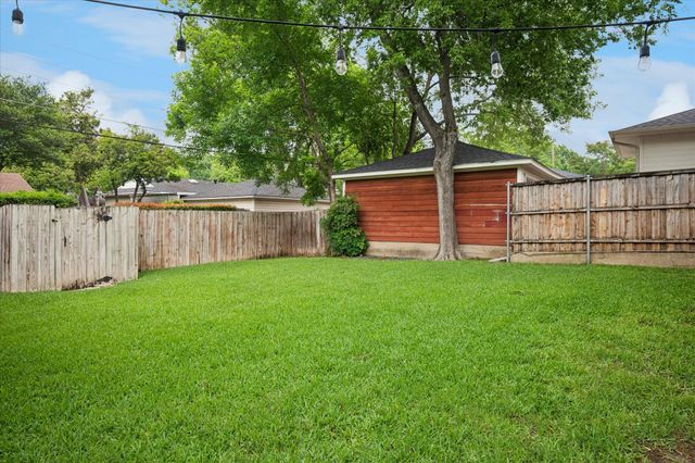 10025 Lanshire Drive, Dallas, TX 75238