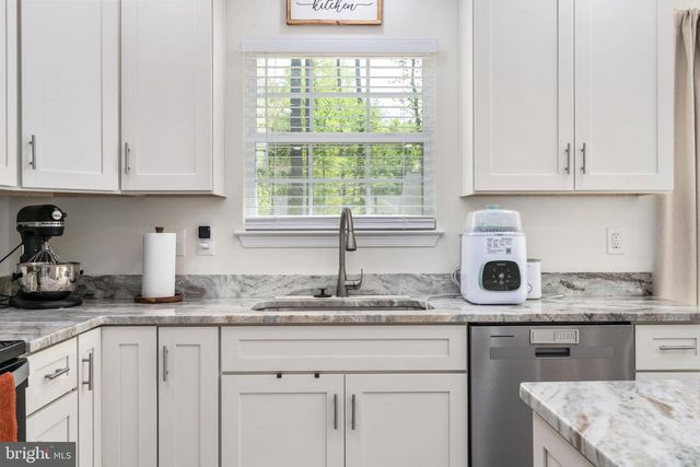174 SHOREWOOD DR, Colonial Beach, VA 22443