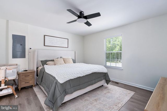 174 SHOREWOOD DR, Colonial Beach, VA 22443
