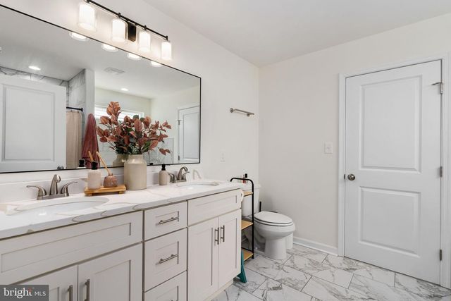 174 SHOREWOOD DR, Colonial Beach, VA 22443