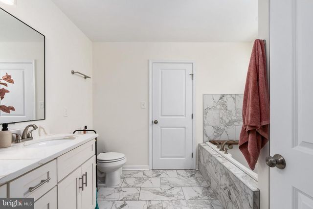 174 SHOREWOOD DR, Colonial Beach, VA 22443