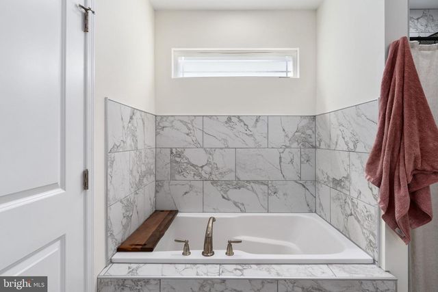 174 SHOREWOOD DR, Colonial Beach, VA 22443