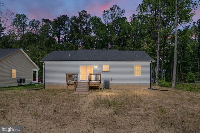 174 SHOREWOOD DR, Colonial Beach, VA 22443
