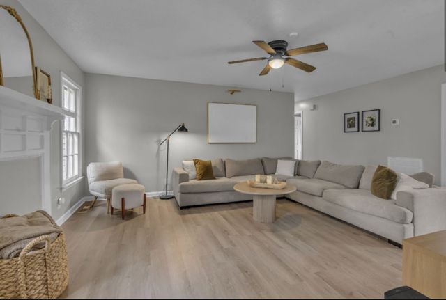 1202 Windchase Dr, Clarksville, TN 37042