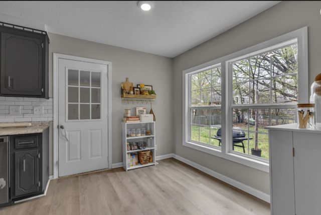 1202 Windchase Dr, Clarksville, TN 37042