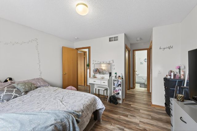 16236 70th Place N, Maple Grove, MN 55311