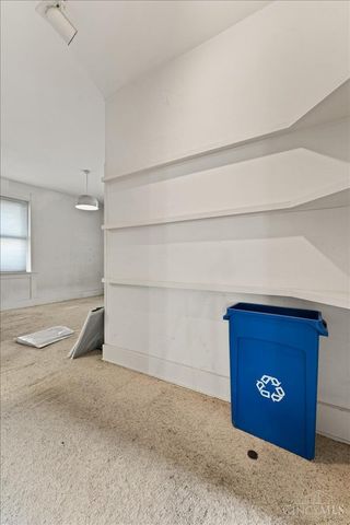 558 Howell Avenue, Cincinnati, OH 45220