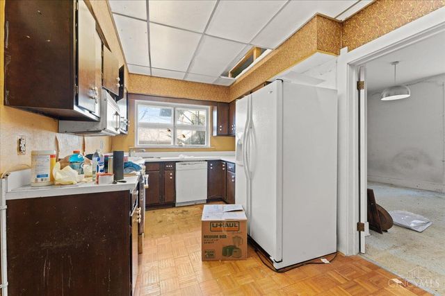 558 Howell Avenue, Cincinnati, OH 45220