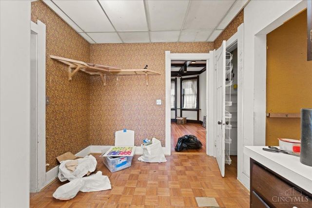 558 Howell Avenue, Cincinnati, OH 45220