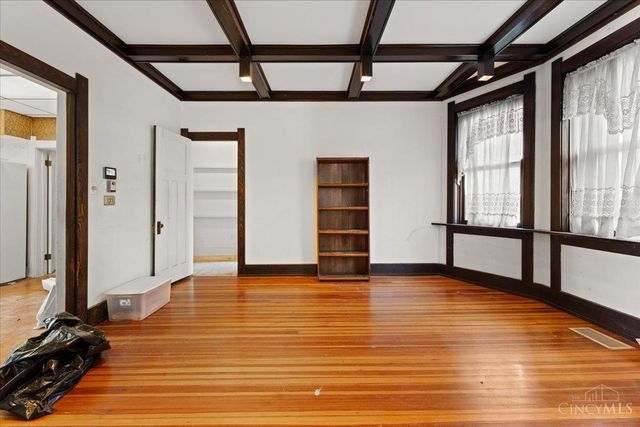 558 Howell Avenue, Cincinnati, OH 45220