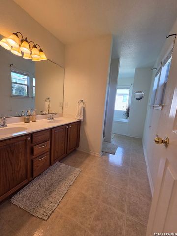 6714 Carlsbad Rio, San Antonio, TX 78233