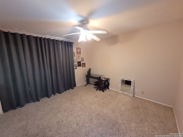 3678 Hidden Dr Apt 901, San Antonio, TX 78217