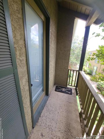3678 Hidden Dr Apt 901, San Antonio, TX 78217